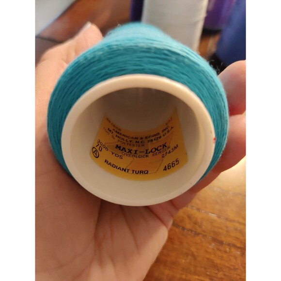 Lot of 8 Toldi- Sure- Maxi-Lock All-Purpose Serger Thread 2700+ Yd cones - Picture 8 of 11